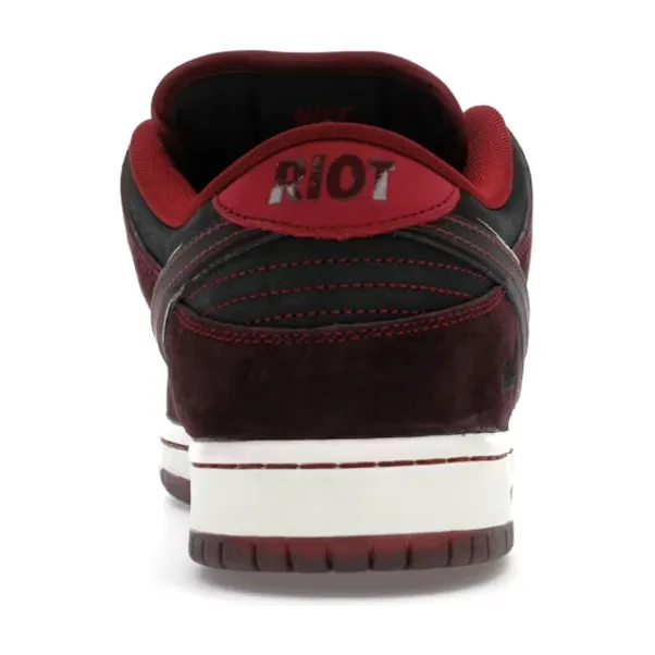 Boosted style Molded Heel Counter Nike SB Dunk Low Riot Skateshop