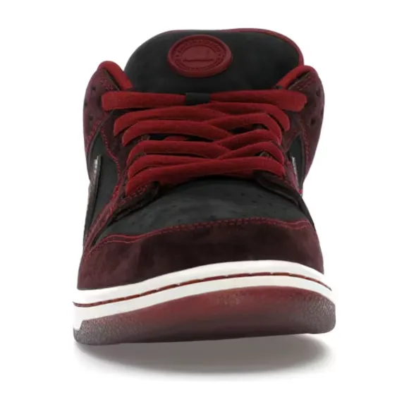 Nike SB Dunk Low Riot Skateshop Rigidity Control Walk Support