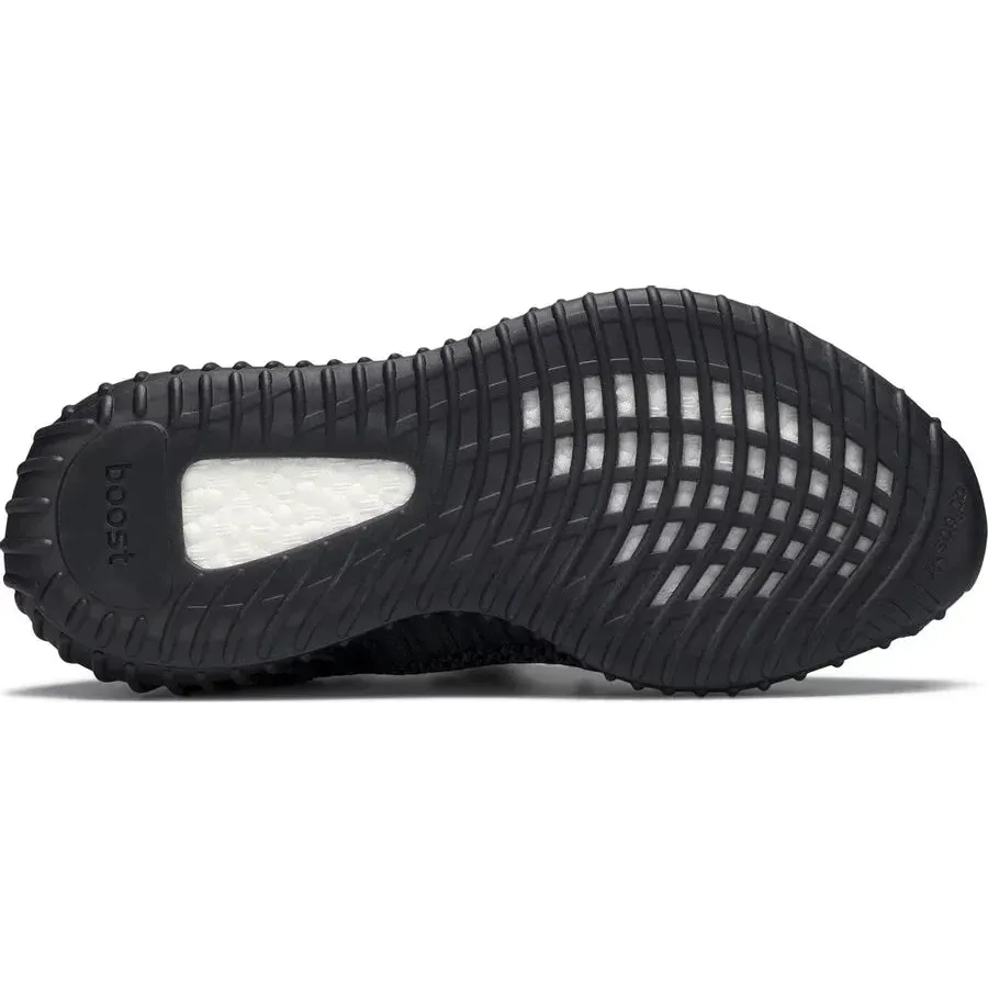 On Track clean design Adidas Yeezy Boost 350 V2 Black (Non-Reflective)
