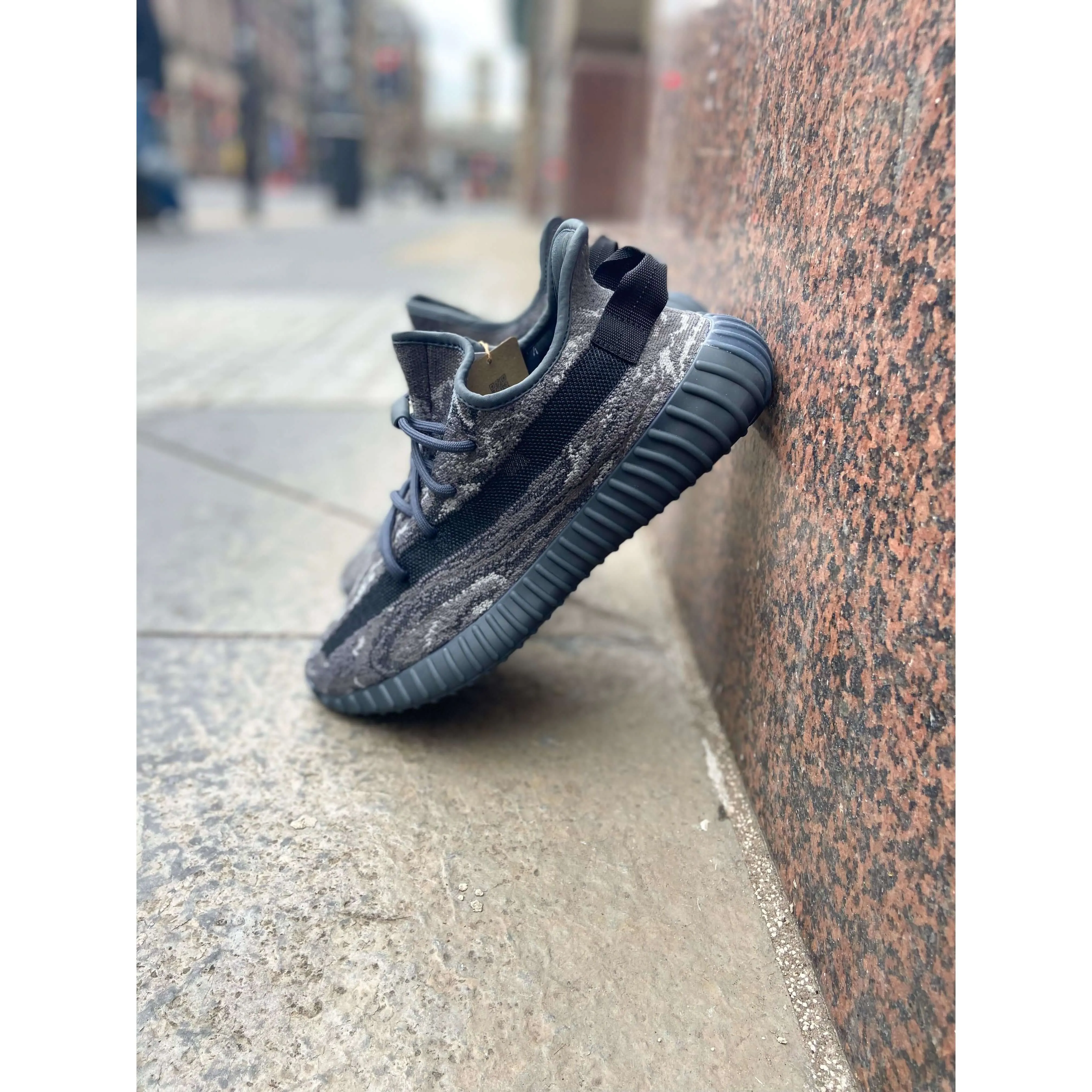 adidas Yeezy Boost 350 V2 MX Dark Salt Comfort Linings Home Style
