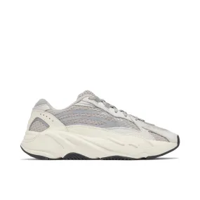 Pull on Cool Walk Adidas Yeezy Boost 700 V2 Static