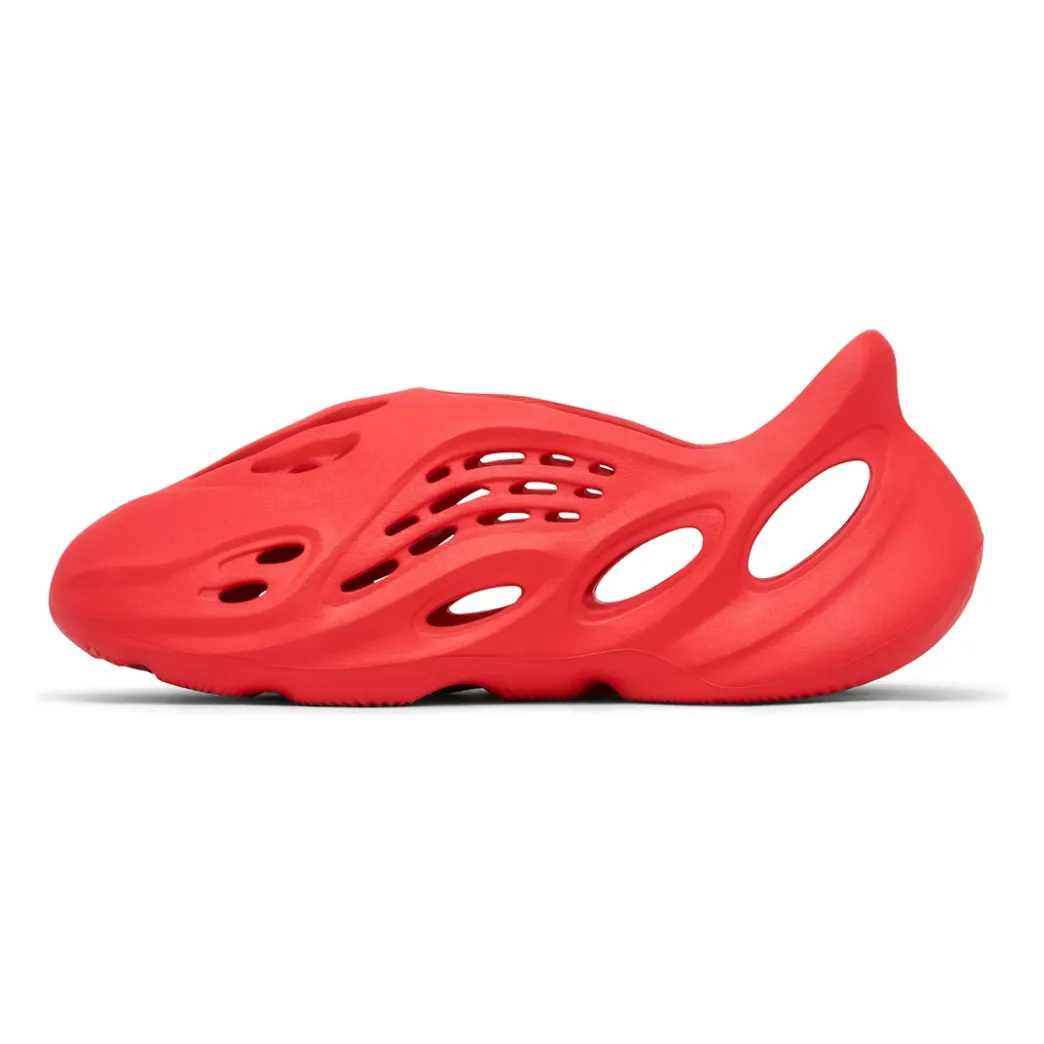 Ultra Flexible Comfy Walk Fit Shoes Adidas Yeezy Foam RNR Vermillion