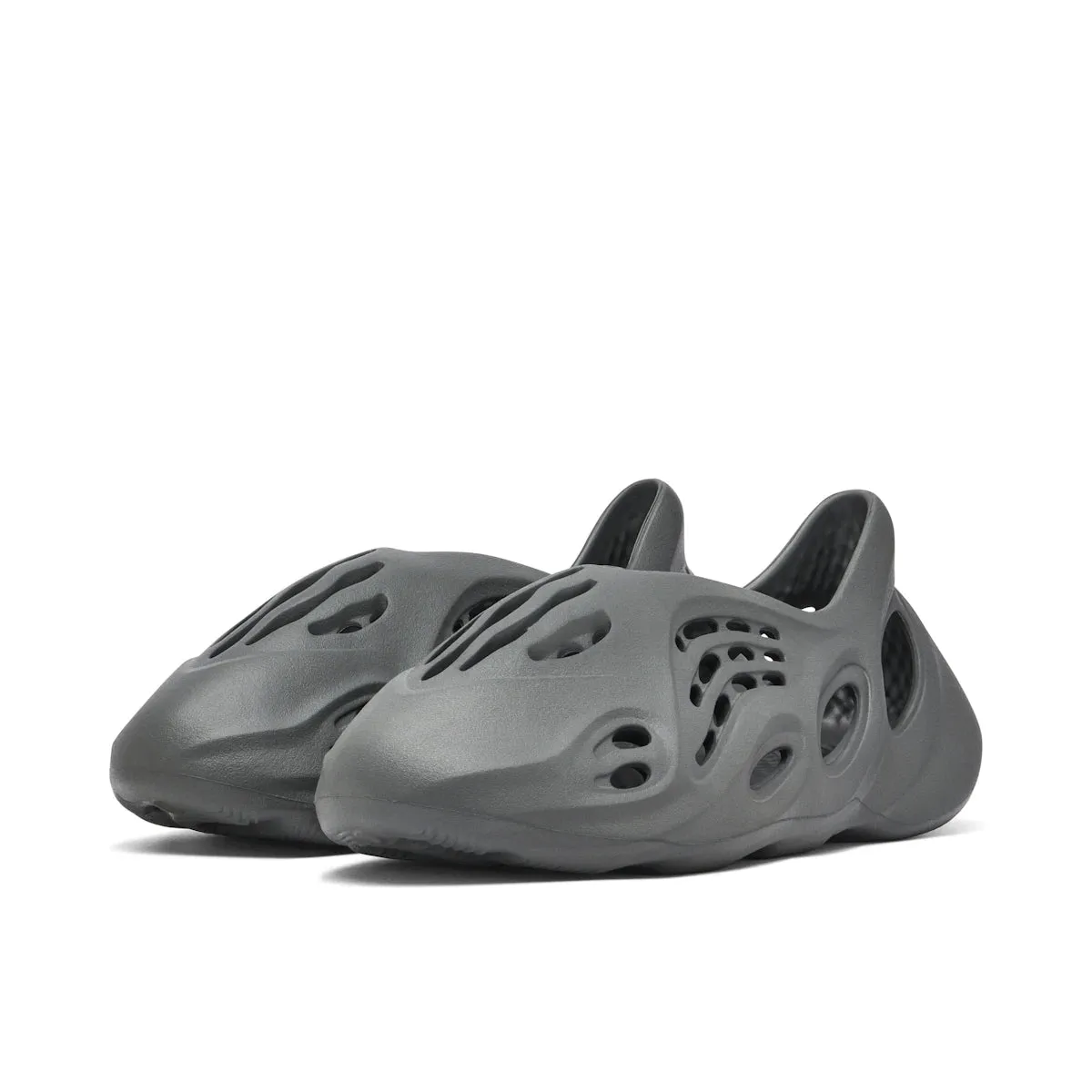 Easy Foot Fit Modern Slip On adidas Yeezy Foam RNR Carbon