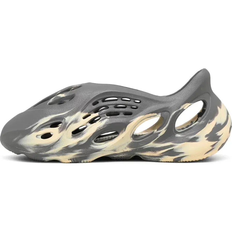 Fashionable Slip On Adidas Yeezy Foam RNR MXT Moon Gray