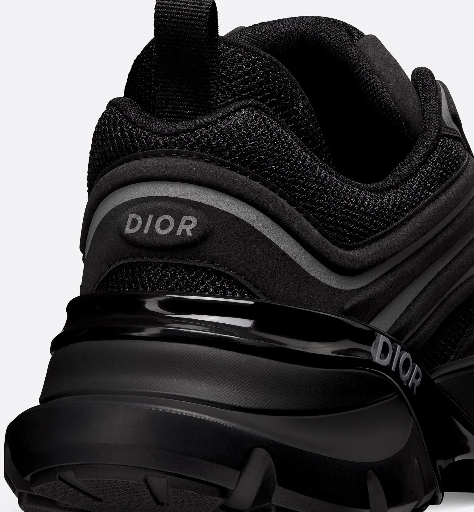 Dior Sneaker B44 Blade Classy durability Non Irritating Seams