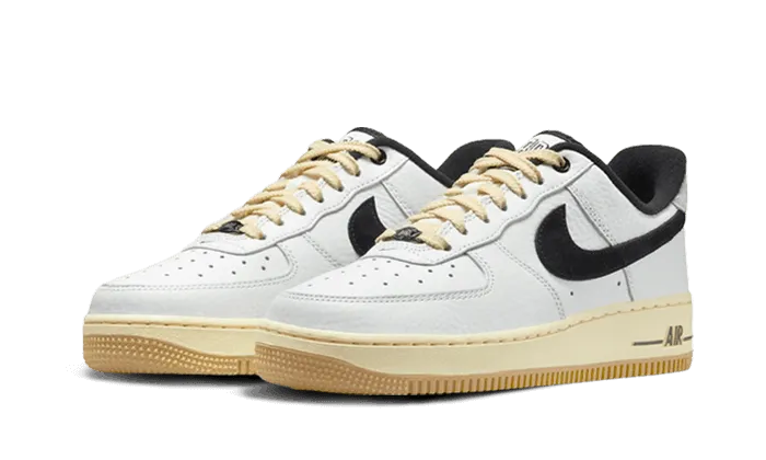 Comfy Outing Air Force 1 '07 LX Low Command Force Summit White Black