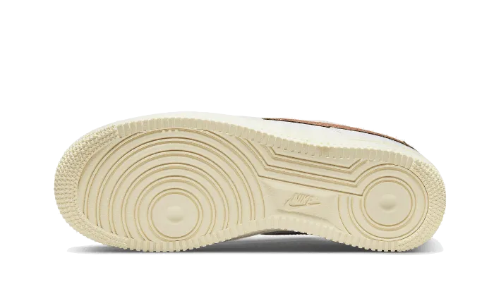 Mountain Run Velcro   closure Air Force 1 Low ??07 LX Coconut