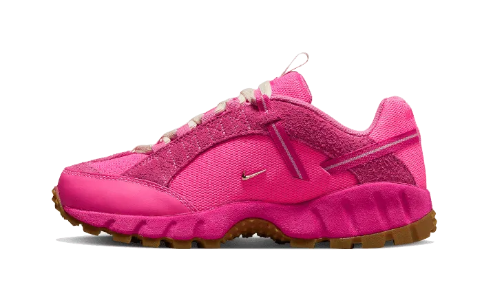 Air Humara LX Jacquemus Pink special - edition running wear shock - absorbing shoe attributes