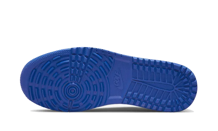 Streamlined silhouette Air Jordan 1 Low Golf Royal Toe