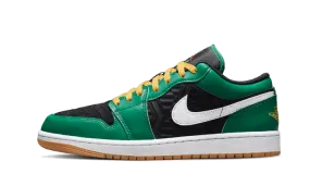 Ergonomic Lacing System Stylish Option Air Jordan 1 Low SE Holiday Special