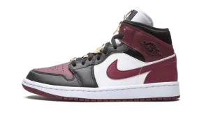 Air Jordan 1 Mid SE Black Dark Beetroot Stitchless Bonding Ventilated Design
