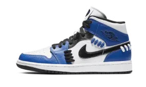 Modern Construction Weekend Walks Air Jordan 1 Mid SE Sisterhood