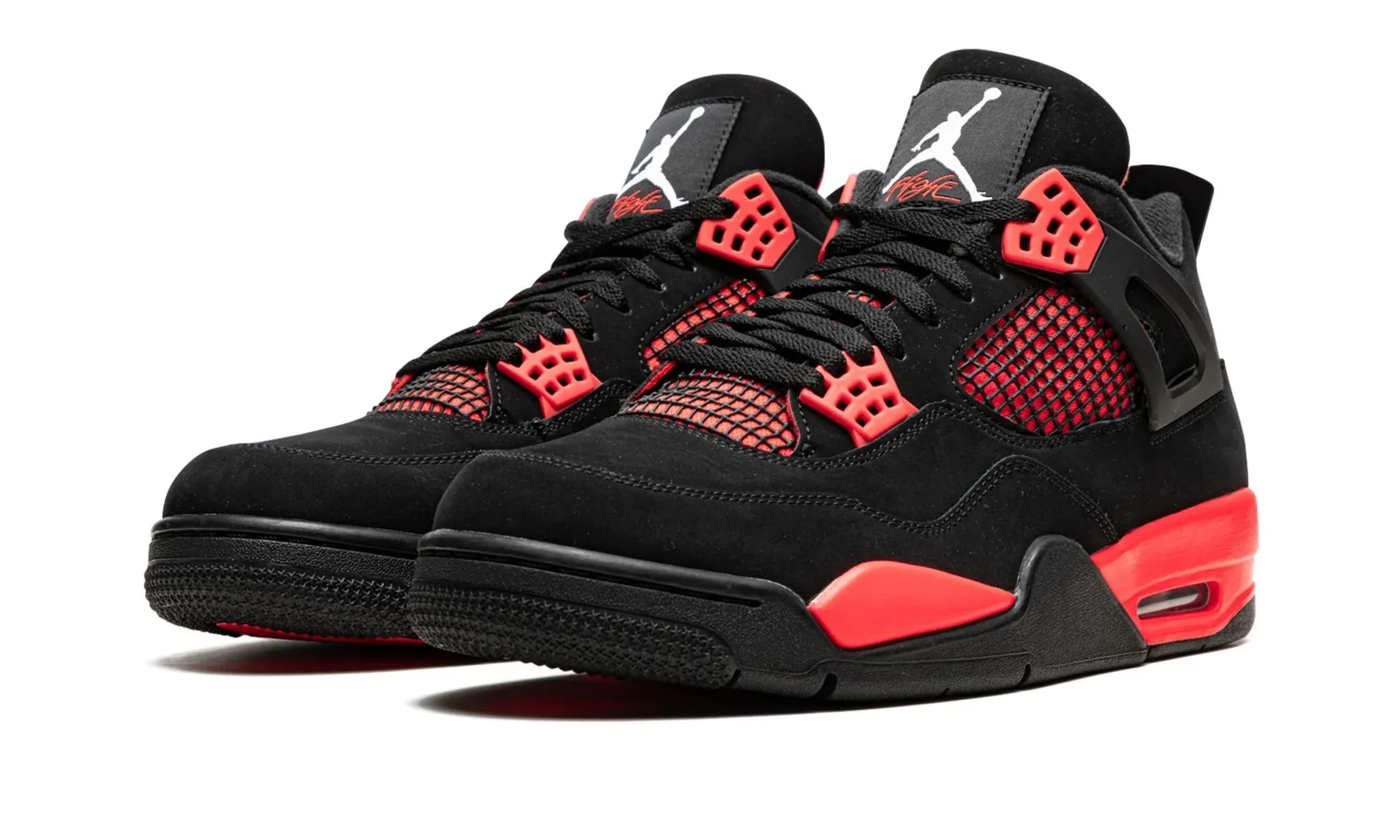 AIR JORDAN 4 'RED THUNDER' running with a wide toe box