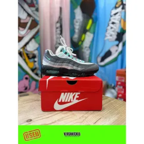 Air Max 95 Hyper Turquiose UK6 Dual Density Foam Layers Flexible Grip Zone