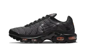 Air Max Plus 3D Swoosh Black Oxygenated Midsole Design
