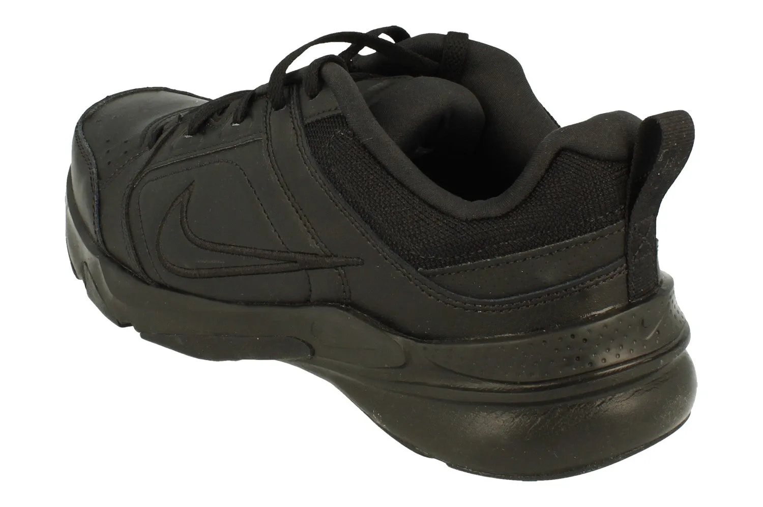 occasional - use shoes Nike Defyallday Mens Trainers DJ1196 001
