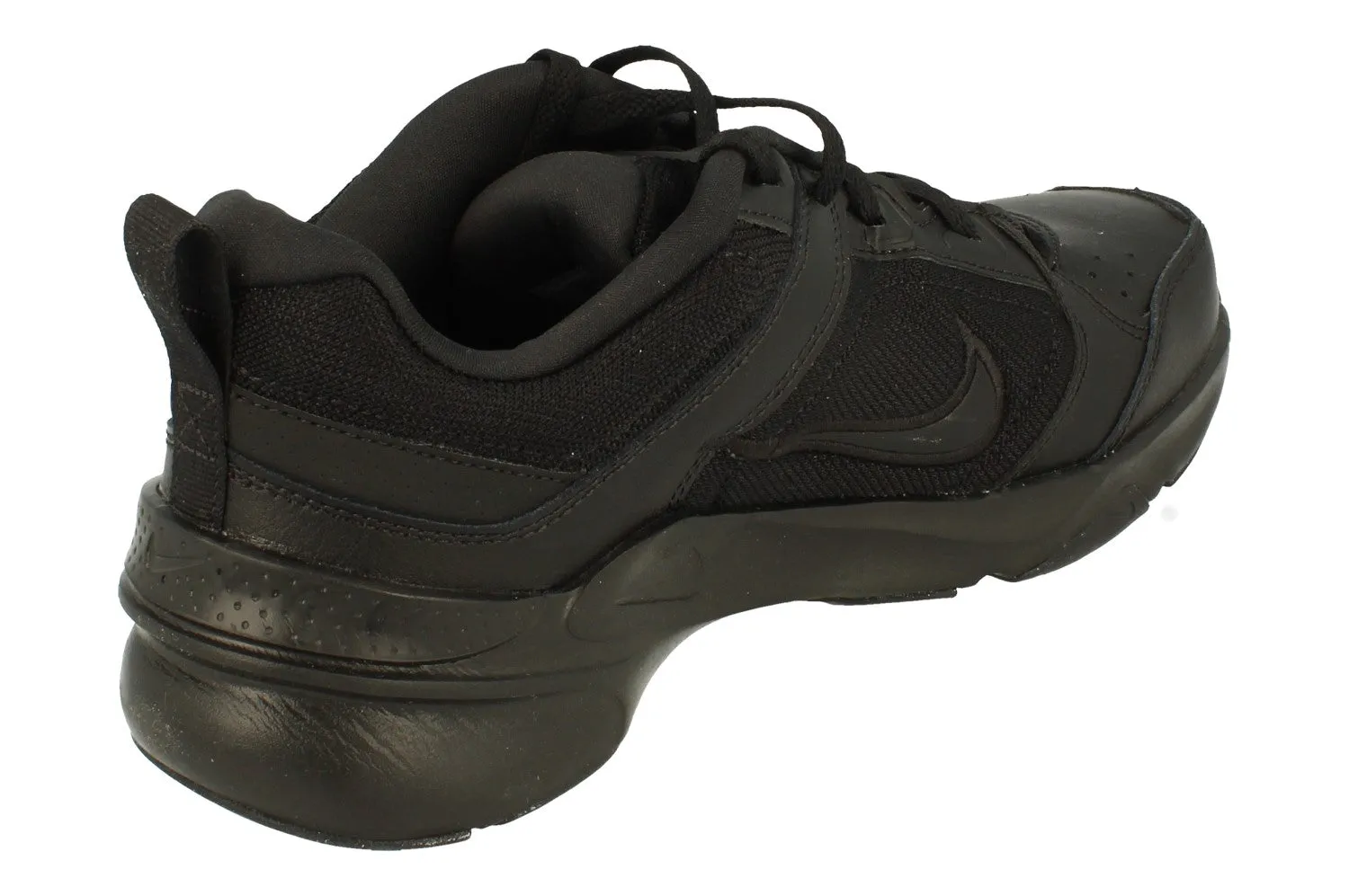 obsession Nike Defyallday Mens Trainers DJ1196 001