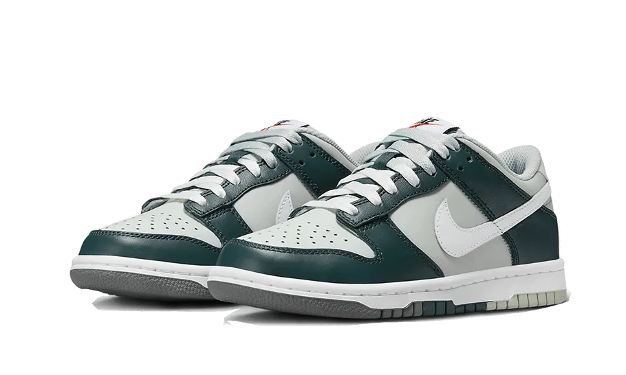Responsive Look Dunk Low Split Deep Jungle