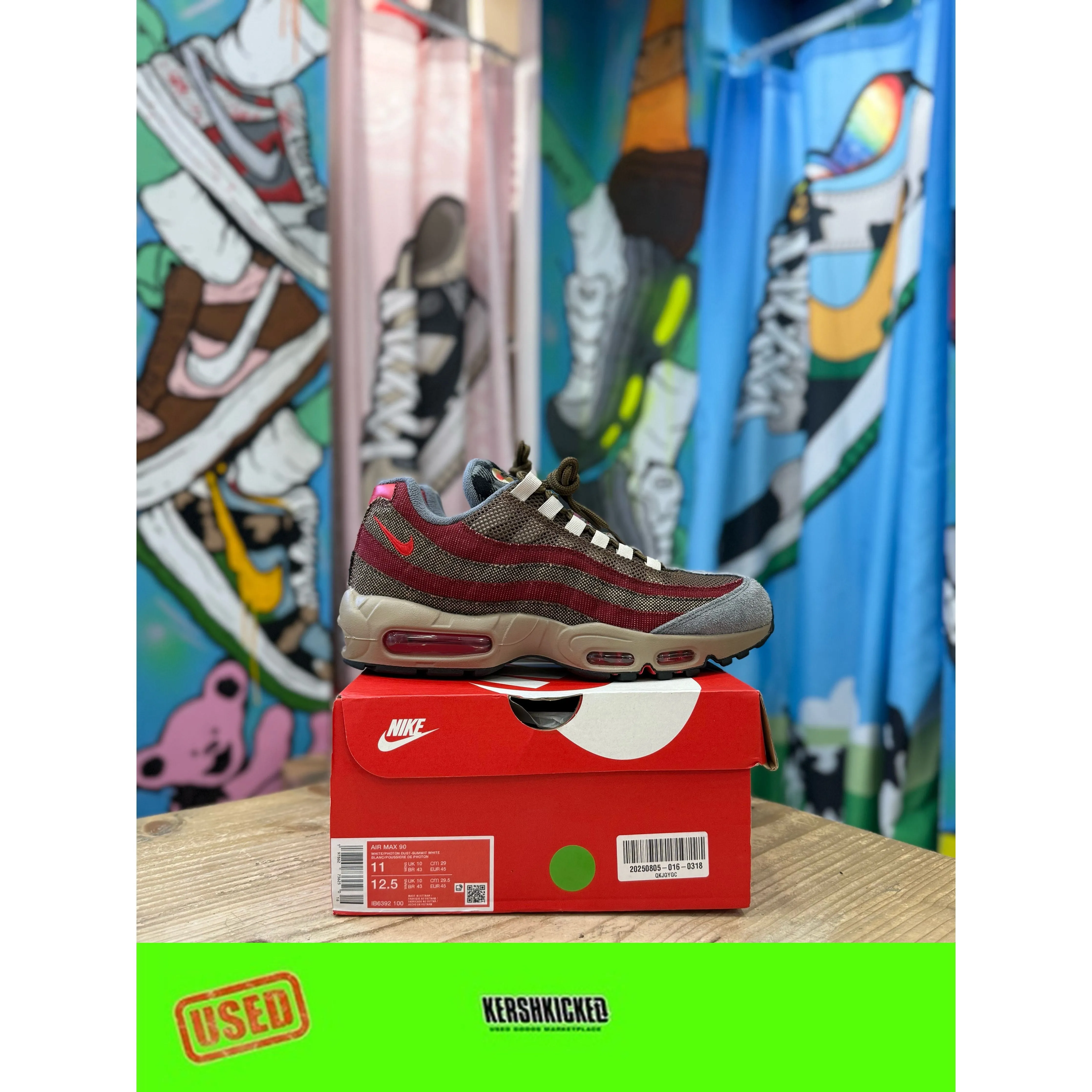 Slip Resistance Hexagon Pattern Nike Air Max 95 Freddy Kruger UK8