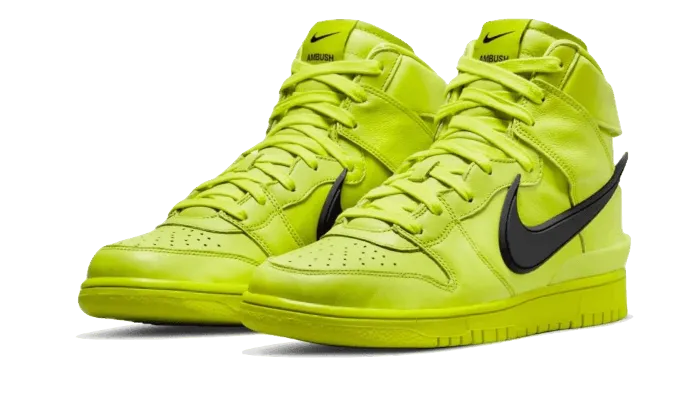 Outdoor Fit Travel Essentials Dunk High Ambush Flash Lime