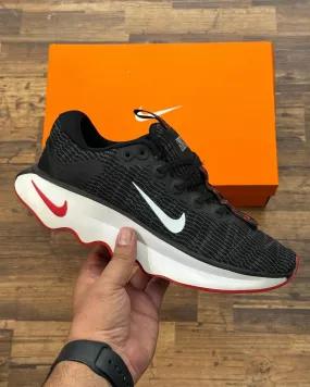 Nike Motiva Orang?? Stable Footing Relaxed Step