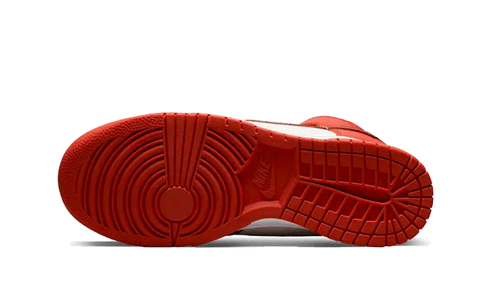 Dunk High LXX Cinnabar Built-In Lining Cushioned Midsole Technology