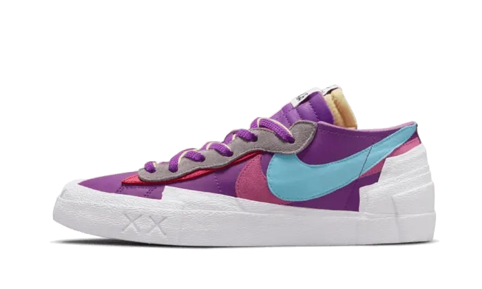 Blazer Low Sacai Kaws Purple Dusk snug - fit straps