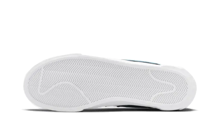 early morning running running during the day shoes Blazer Low Sacai Kaws Purple Dusk