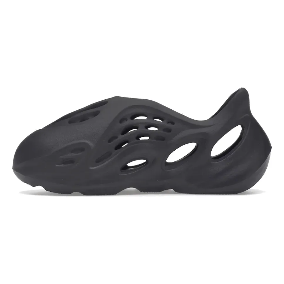 Yeezy Foam RNNR Onyx (Kids) Simple Access No Hassle
