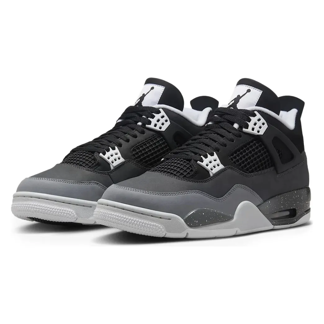 running in cold weather Jordan 4 Retro Fear (2024)