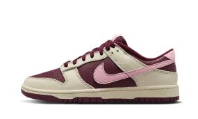 Dunk Low Retro PRM Valentine's Day (2023) Neutral Stability Control