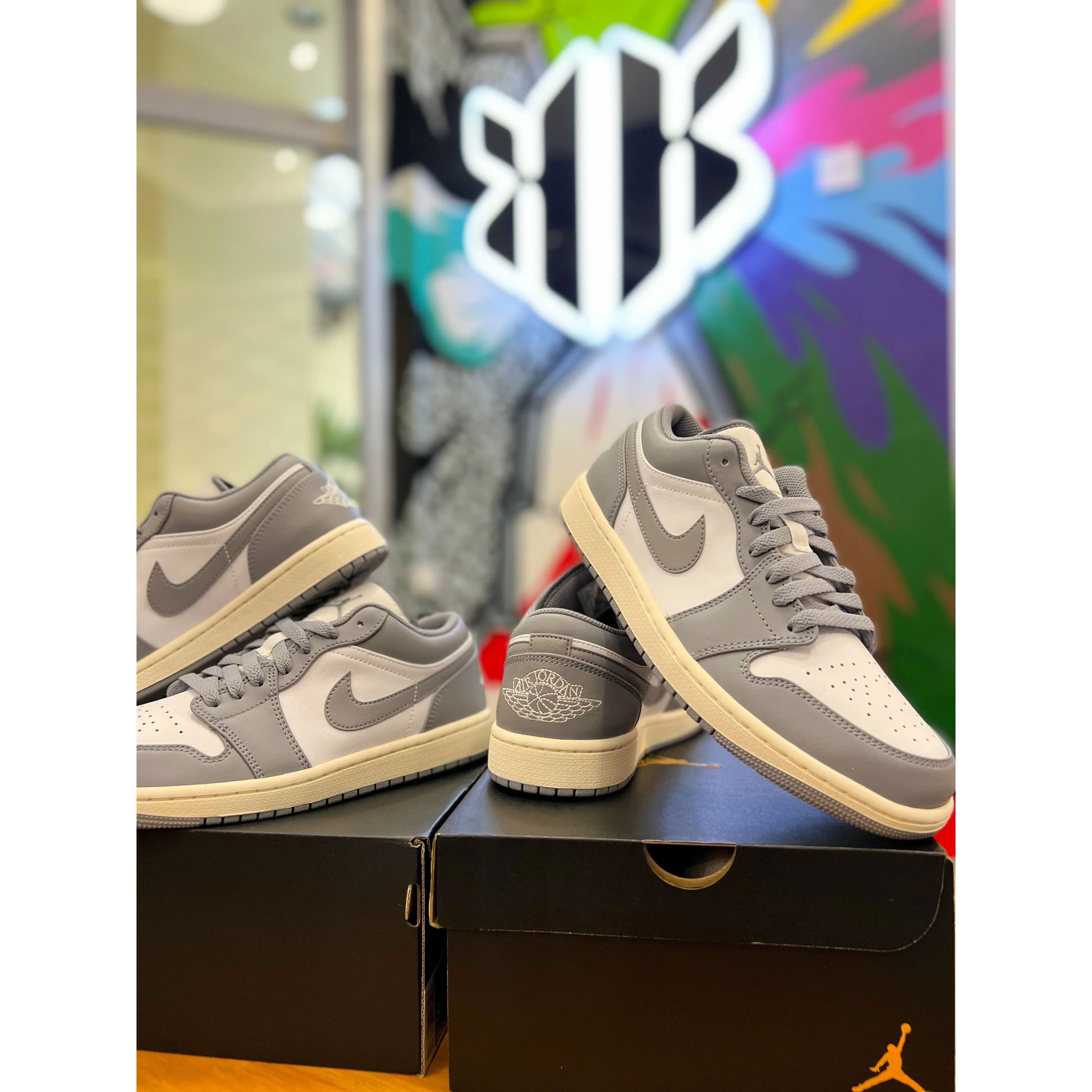 Performance logo - branded running gear Jordan 1 Low Vintage Stealth Grey