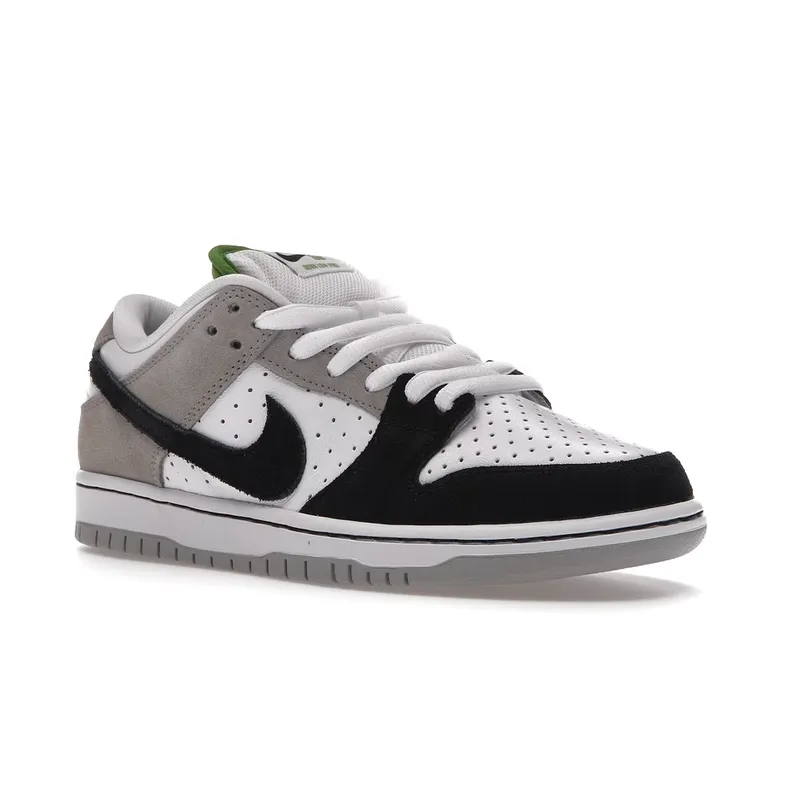 Adaptive Technology Shock Diffusing Nike SB Dunk Low Chlorophyll