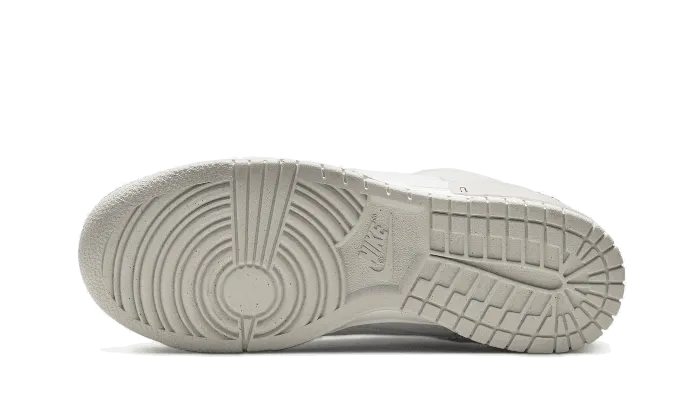 Dunk Low Disrupt 2 Pale Ivory Black Aerodynamic Form