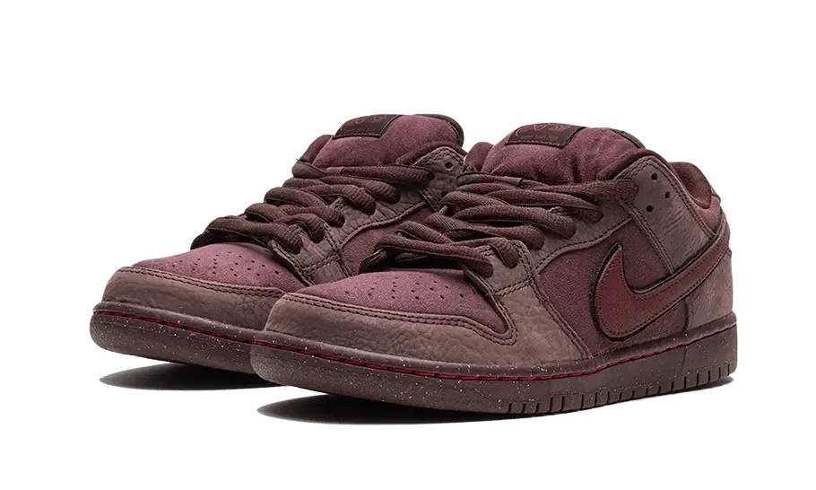 sport tech SB Dunk Low City Of Love Burgundy Crush