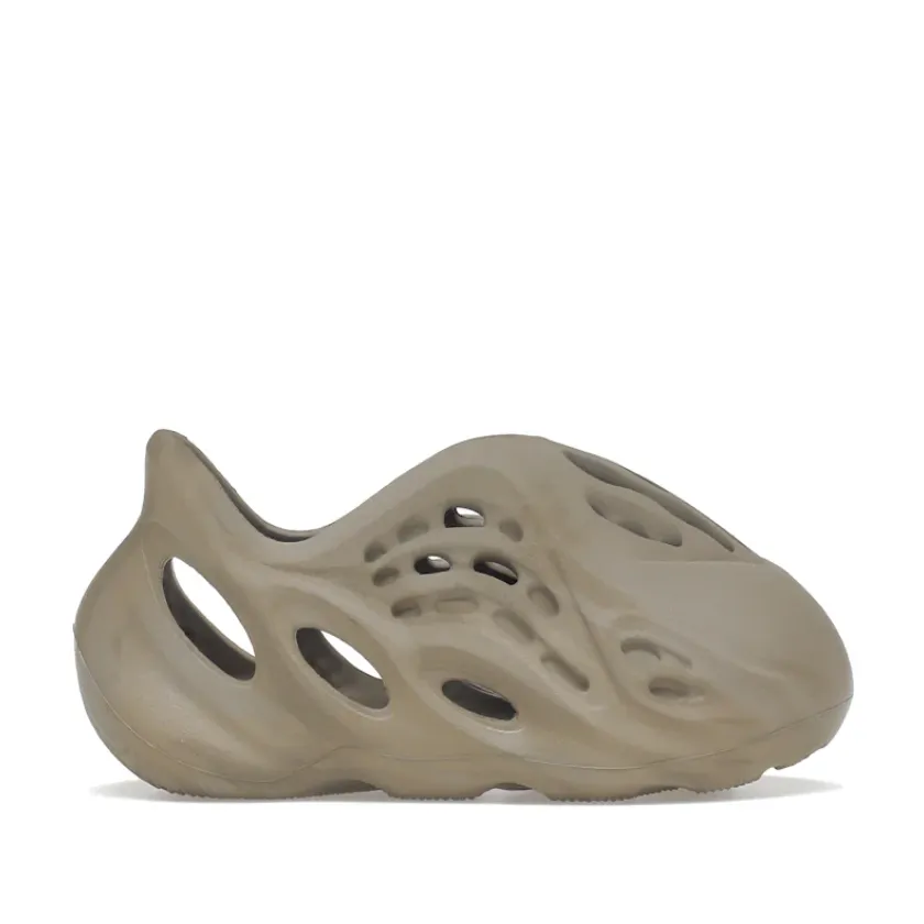Comfy Fit Shoes Yeezy Foam RNNR Stone Sage (Infants)