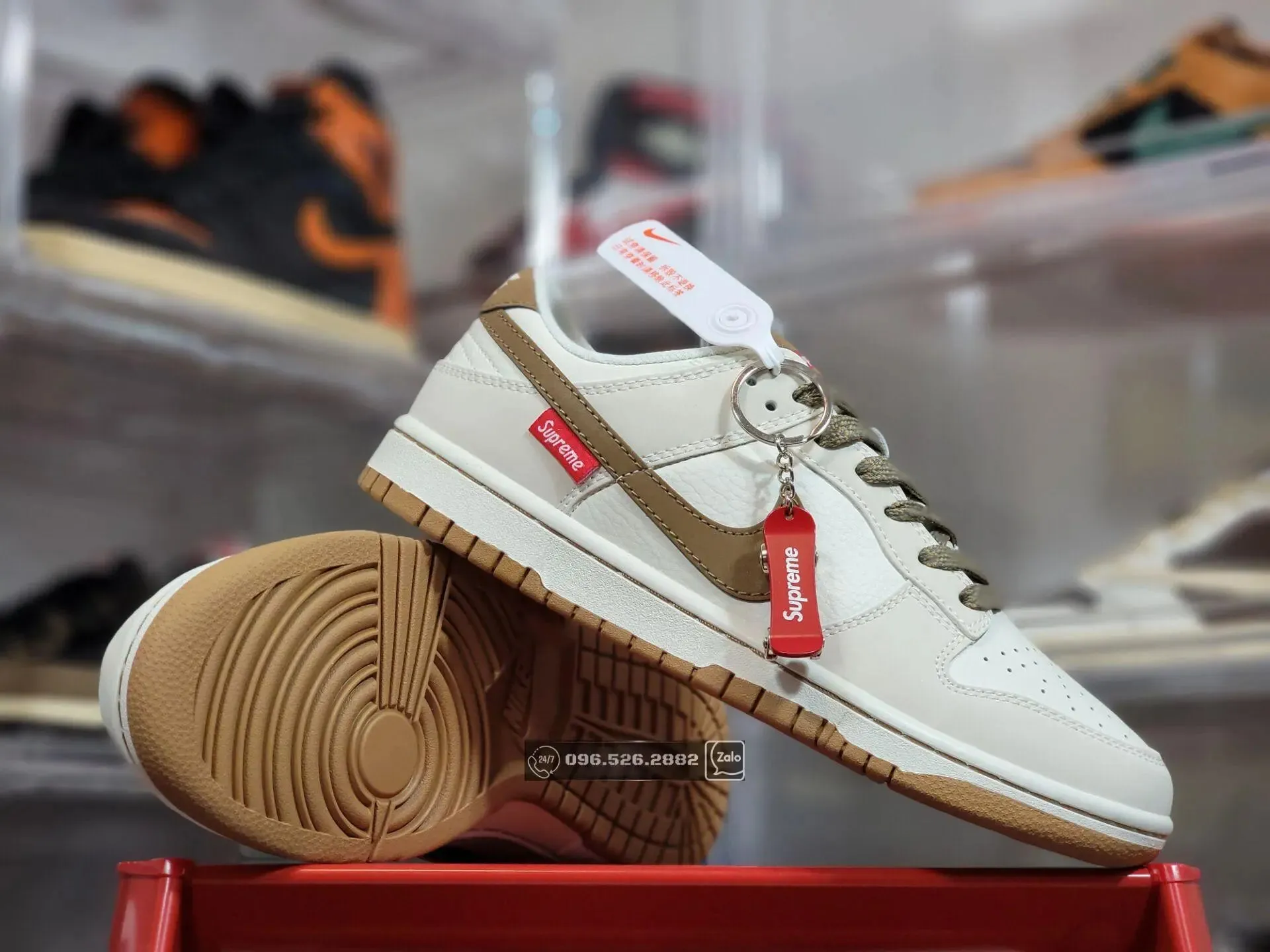 Sole Tech Nike SB Dunk Low Off White Supreme x Brown Red