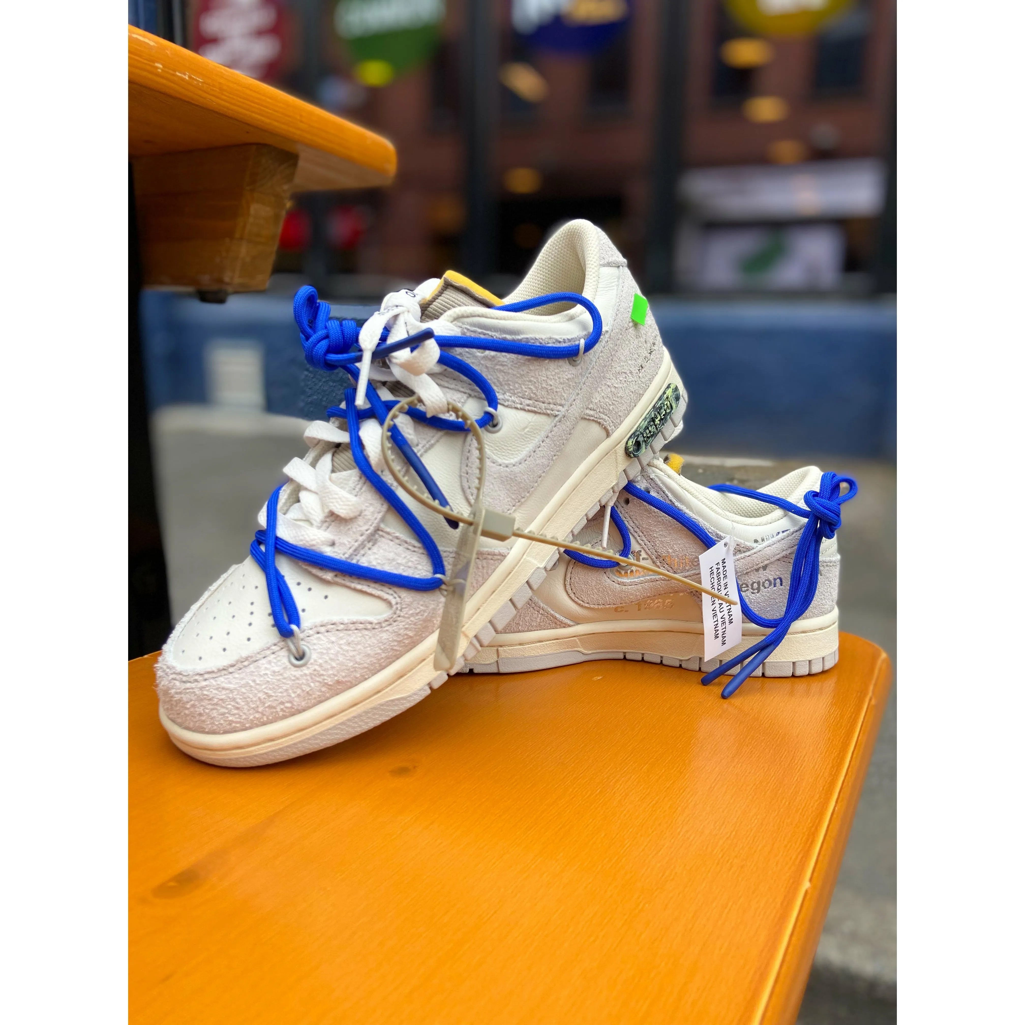 running for a change of scenery Nike Dunk Low Off-White Lot 32