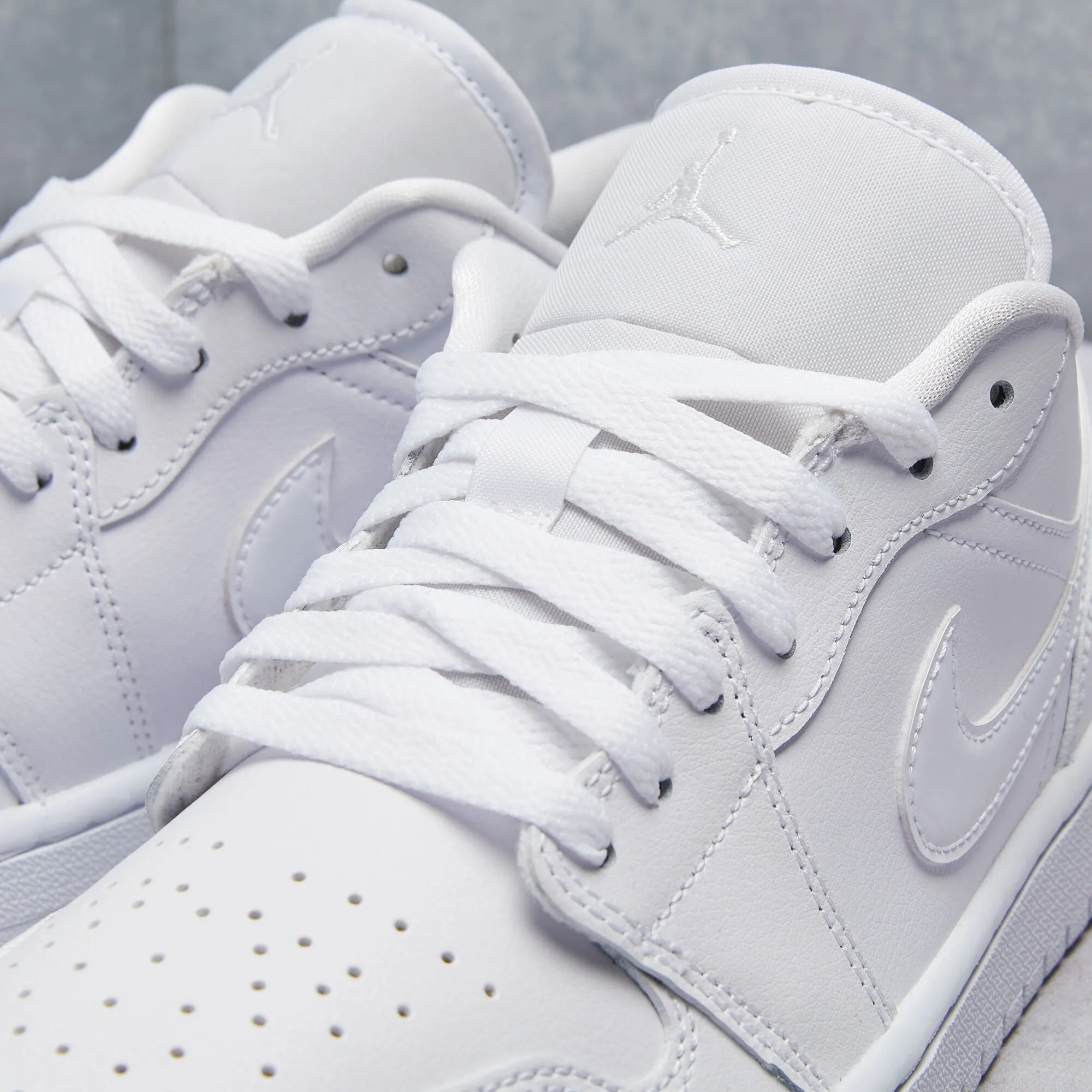 Nike Air Jordan 1 Low Shoe Casual Appeal