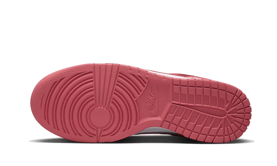 Dunk Low Valentine's Day Maximum look Versatile use