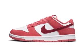 Padded Tongue Construction Outdoor Fit Dunk Low Valentine's Day