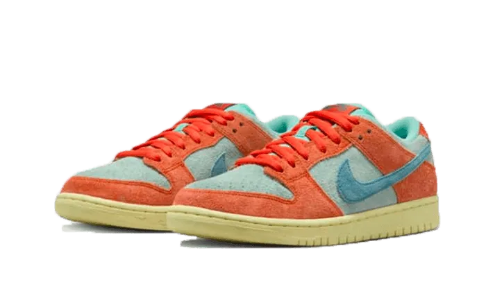 Sporty Touch SB Dunk Low Orange Emerald Rise