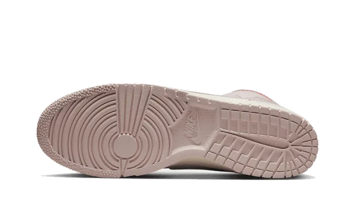 Dunk High 1985 Barely Rose Denim Fashion Fit