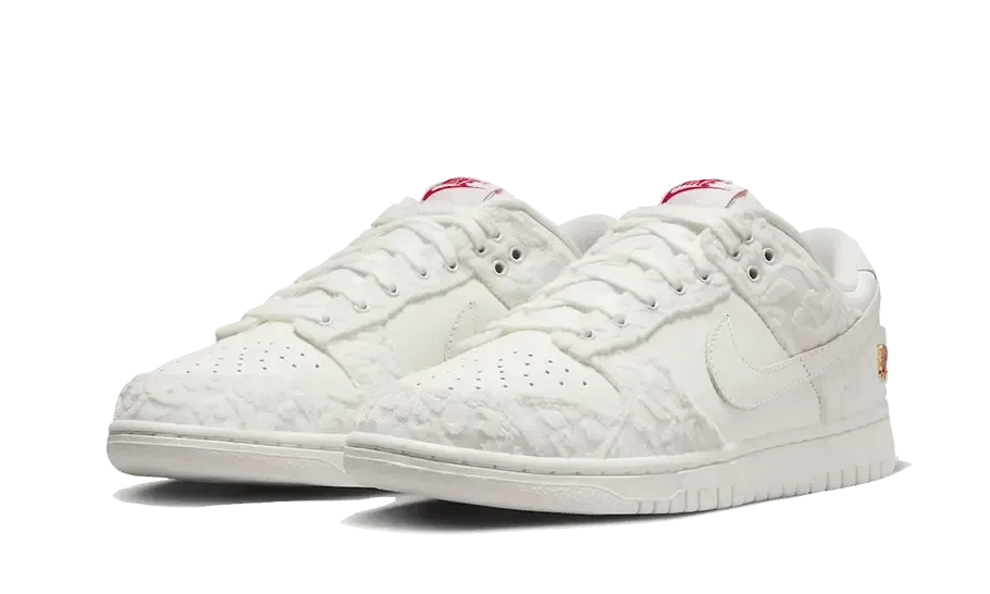 Dunk Low Give Her Flowers Rain Ready Cushioned Midsole