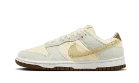 Soft-touch design Dunk Low Hemp Coconut Milk