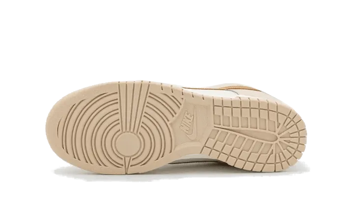 Dunk Low Phantom Metallic Gold Zero Drop Profile