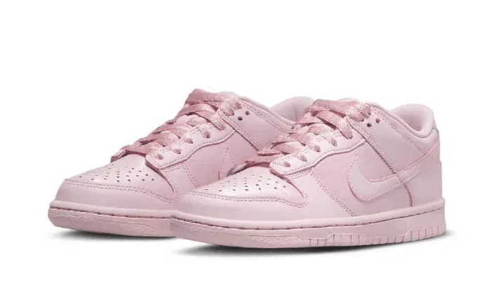 Full Motion Dunk Low SE Prism Pink