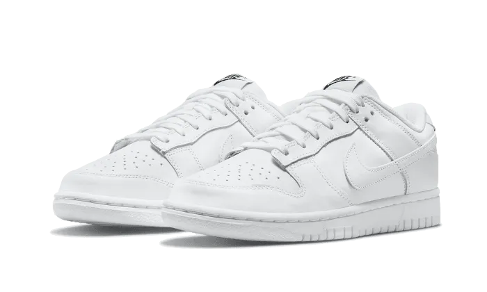 Dunk Low Triple White (2021) Lateral Support morning run