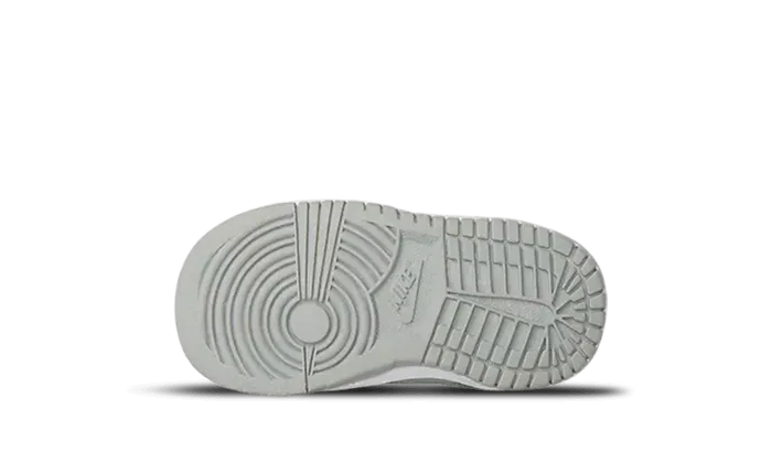 Dunk Low Two-Toned Grey B??b?? (TD) Rubber Traction Pattern
