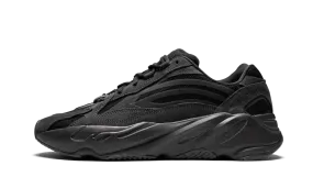 Yeezy 700 V2 Vanta Bay View Cozy Footwear Style
